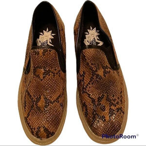 Starry Eyed Animal Snakeskin Print Slip-on Sneakers Manmade Brown Black 7